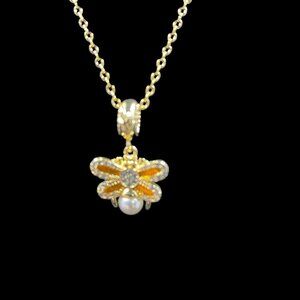 Gold Bee Pendant Necklace Pearl Charm‎ Dainty Coquette Naturecore Jewelry Gift